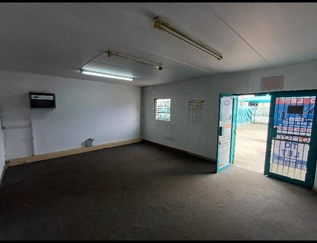INDUSTRIAL PROPERTY TO RENT IN HENNOPSPARK